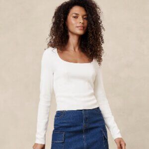Banana Republic Factory Square‑Neck Sweater – Size S – White (Snow Day)